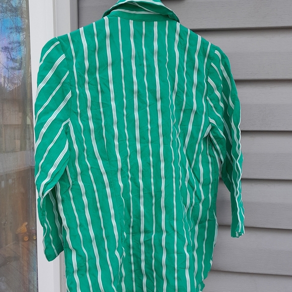 Van Heusen Womens S/P  Green /White Striped Blouse 3/4 Sleeves  Collared VNeck - Picture 4 of 4